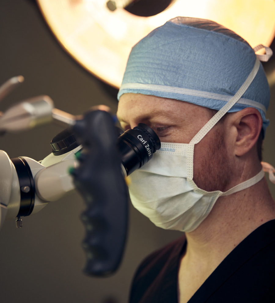MEET DR.  JUSTIN L. OWEN